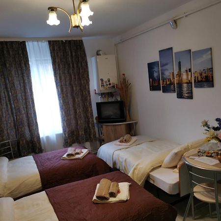 Central Studio Hunedoara Ngoại thất bức ảnh
